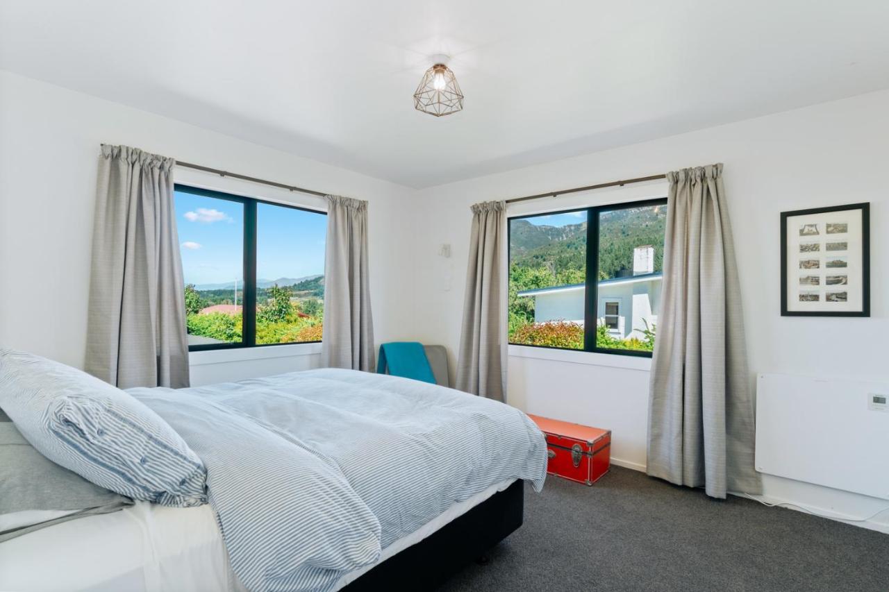 Views On Parry - Lake Hawea Holiday Home Exterior foto